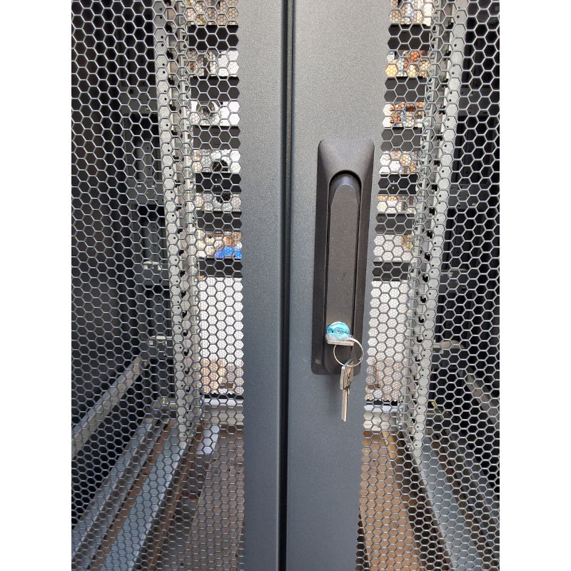 Baie de serveur 24U - L800 x P800 x H1200 Double porte perforée AV/AR – Image 6
