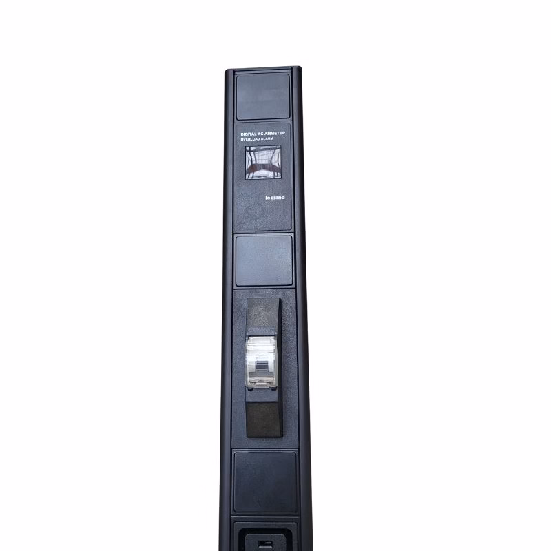 PDU avec commutateur - 16A - 230V - 20C13/4C19 – Image 4