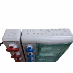 Coffret de chantier – 3 prises 3P+T 16A + 5 prises 2P+T 16A – IP44
